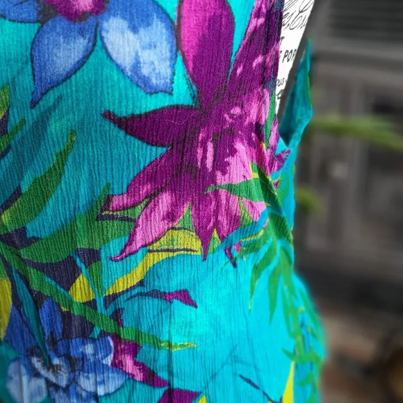 Rich's Sportswear Dress - Picture 5 of 6